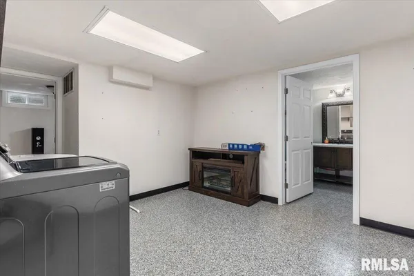 $245,000 | 160 Lebeau Street, New Berlin, IL 62670