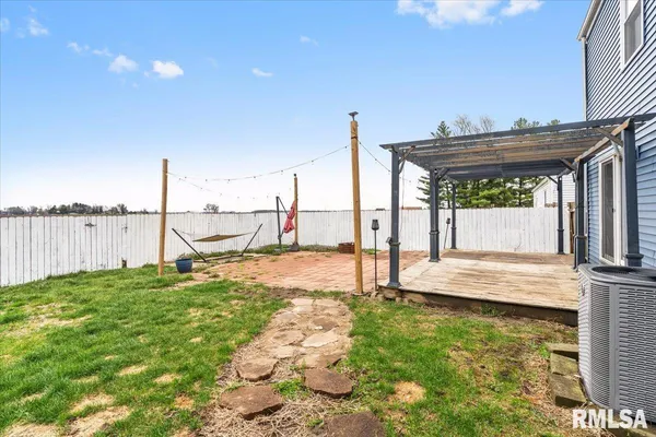 $245,000 | 160 Lebeau Street, New Berlin, IL 62670