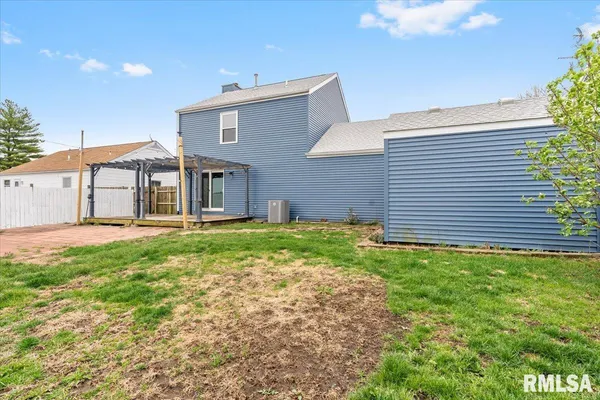 $245,000 | 160 Lebeau Street, New Berlin, IL 62670