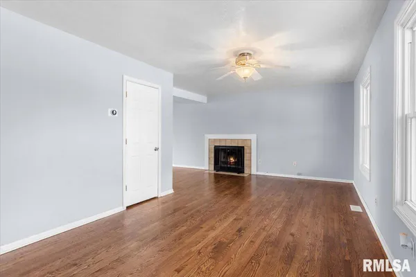 $245,000 | 160 Lebeau Street, New Berlin, IL 62670