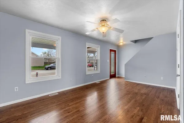 $245,000 | 160 Lebeau Street, New Berlin, IL 62670