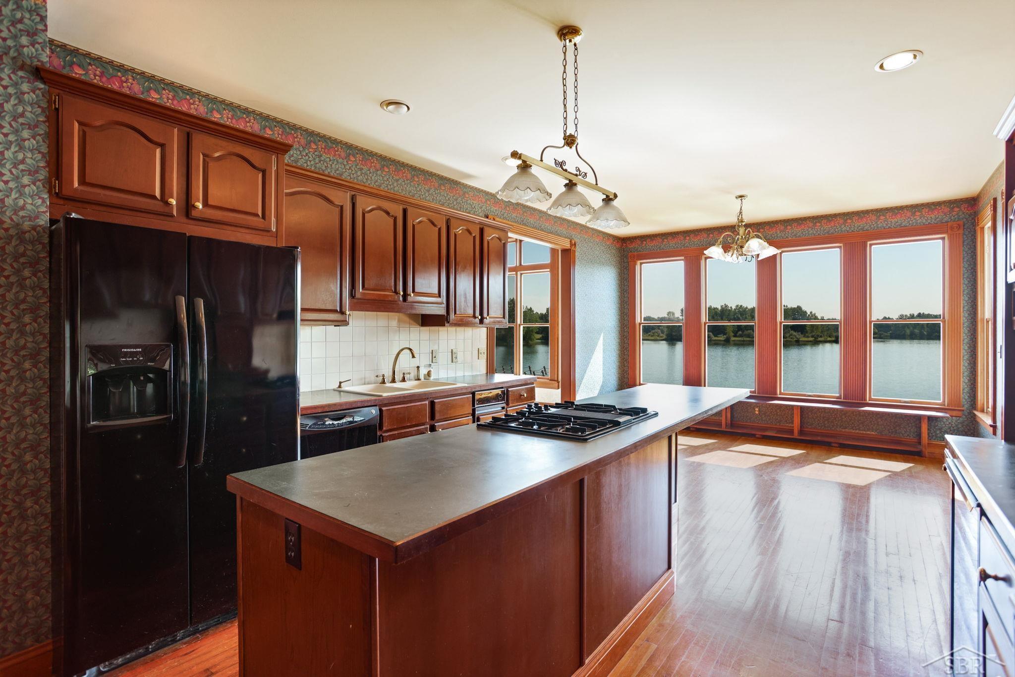 1555 South Graham Road Saginaw, MI 48609 - Photo 20 of 99 50150457-7d20705a-b935-435f-b773-4459d9da2d63.JPG