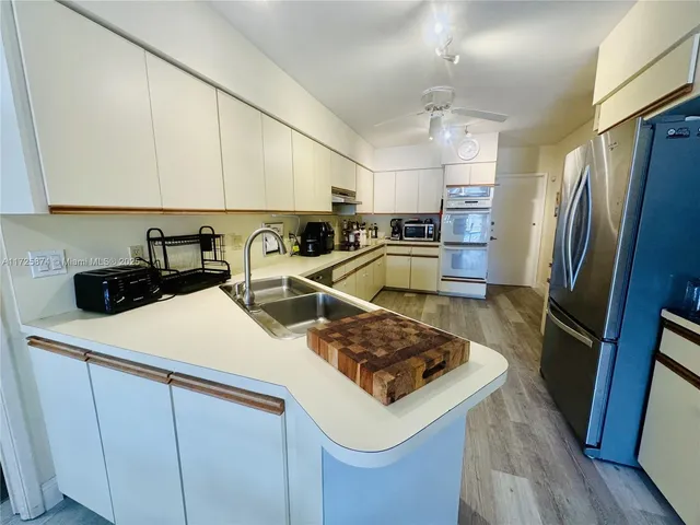 $11,000 | 12 Isla Bahia Drive, Fort Lauderdale, FL 33316