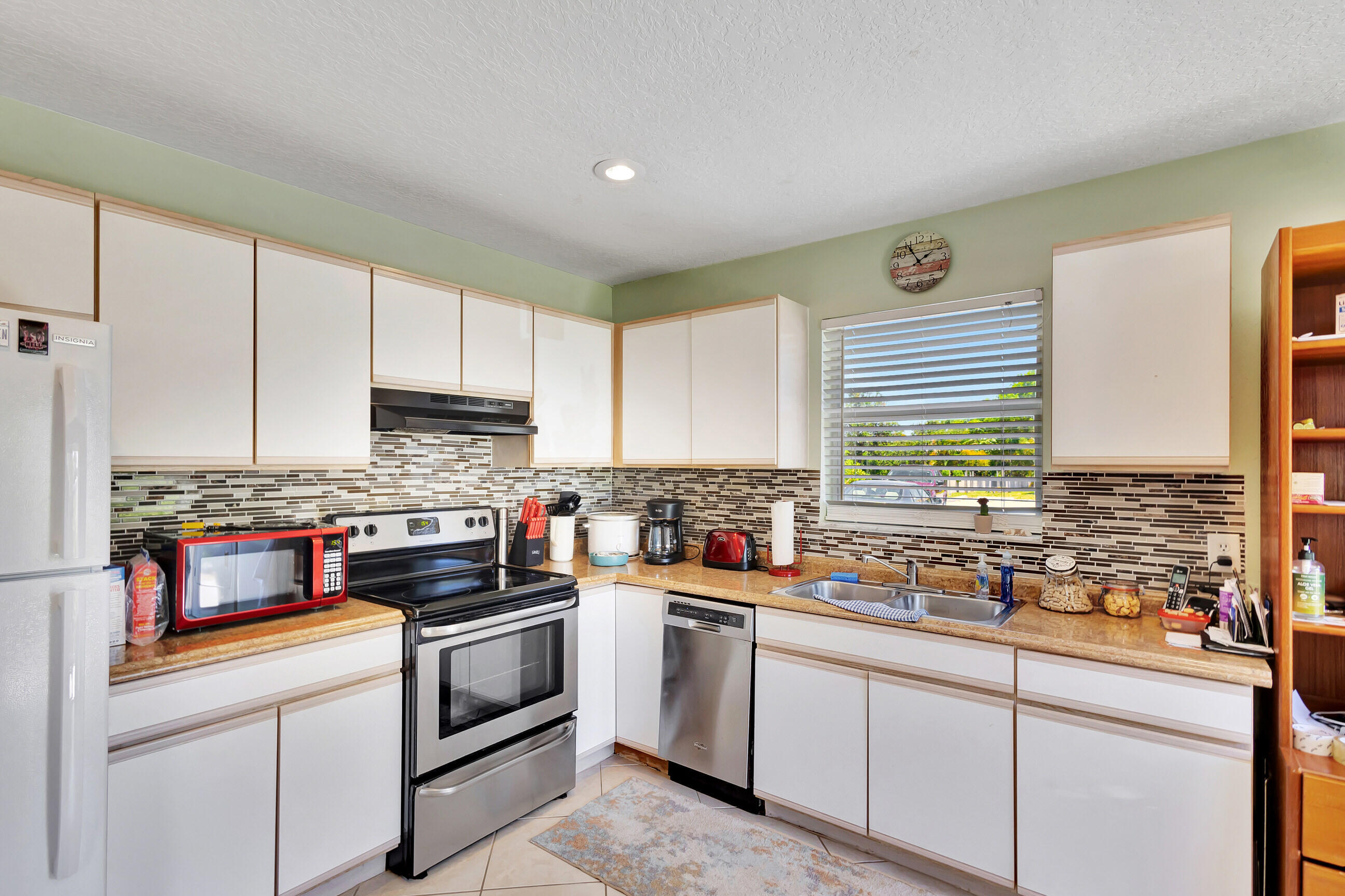 1919 Doffer Lane Juno Ridge, FL 33408 - Photo 12 of 24 20240523194820026264000000-o