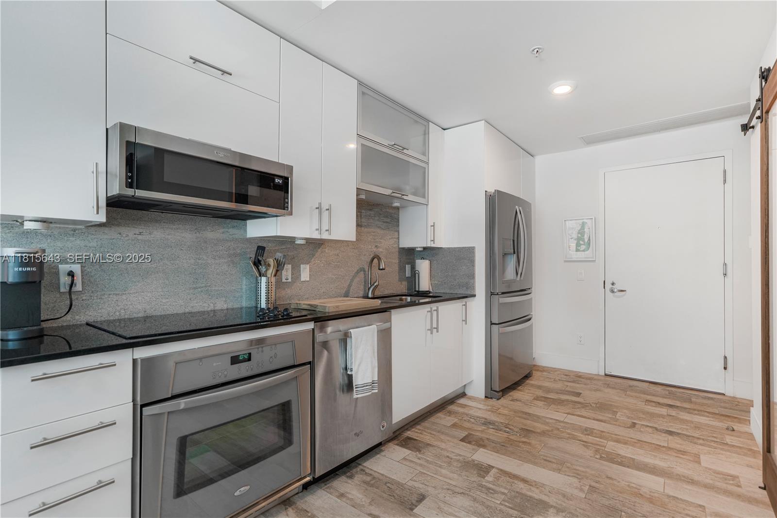 60 Southwest 13th Street, Unit 2410 Miami, FL 33130 - Photo 5 of 50