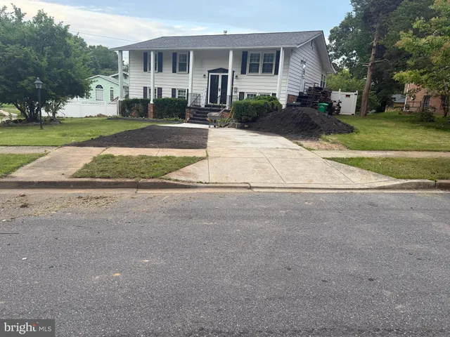 $1,800 | 4407 Braeside Court, Lanham, MD 20706