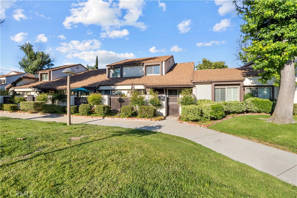 24673 Masters Cup Way, Valencia, CA 91355 Compass