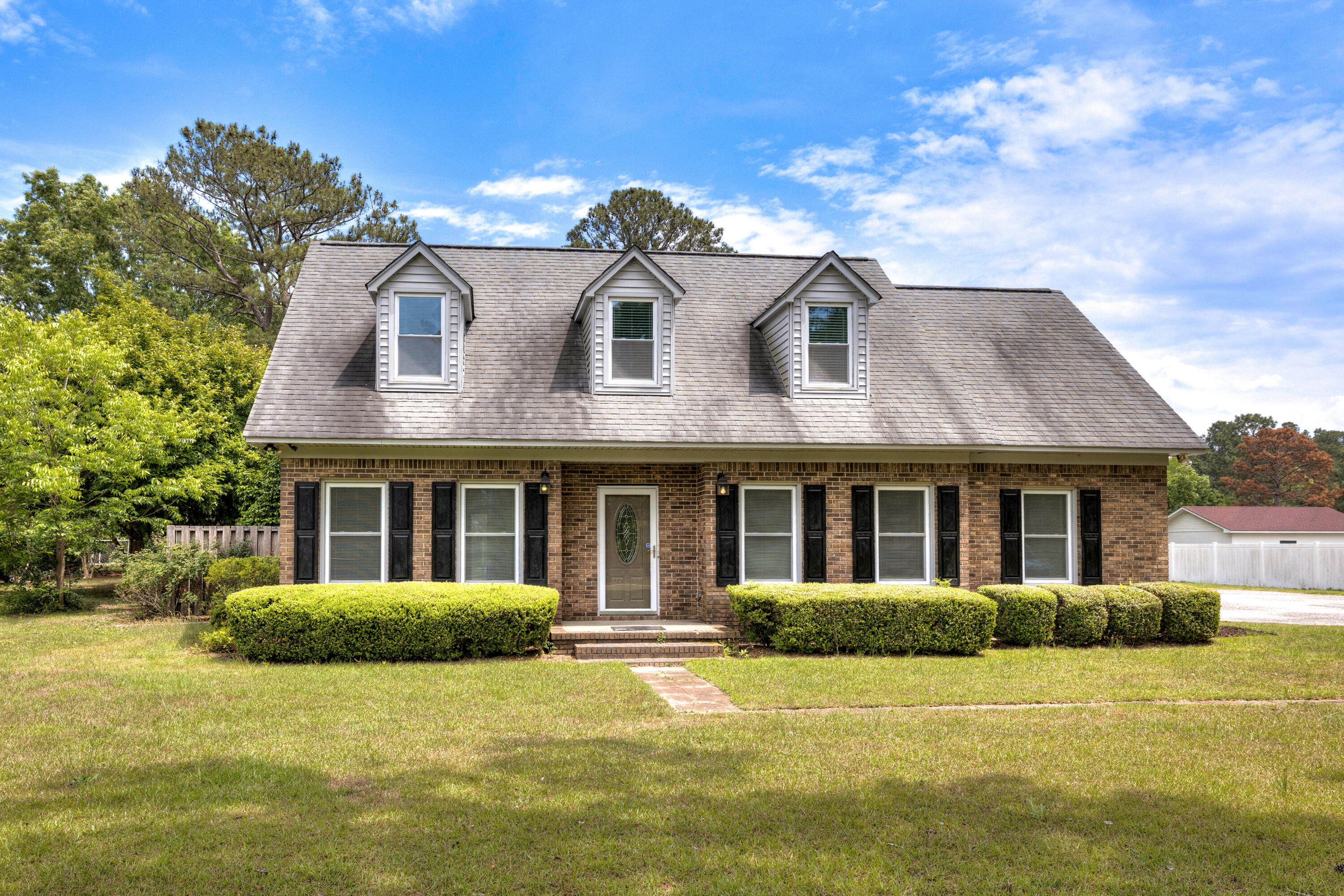 2001 Beckwood Road Sumter, SC 29153 - Photo 2 of 59 03