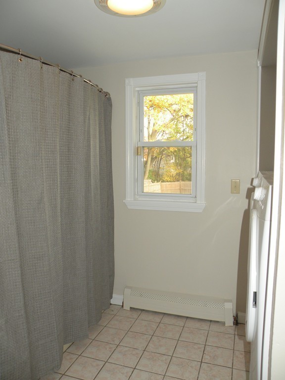 157 Burnham Road Lowell, MA 01852 - Photo 17 of 23 Gallery Image 17