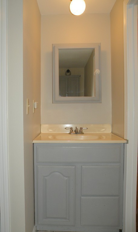 157 Burnham Road Lowell, MA 01852 - Photo 19 of 23 Gallery Image 19
