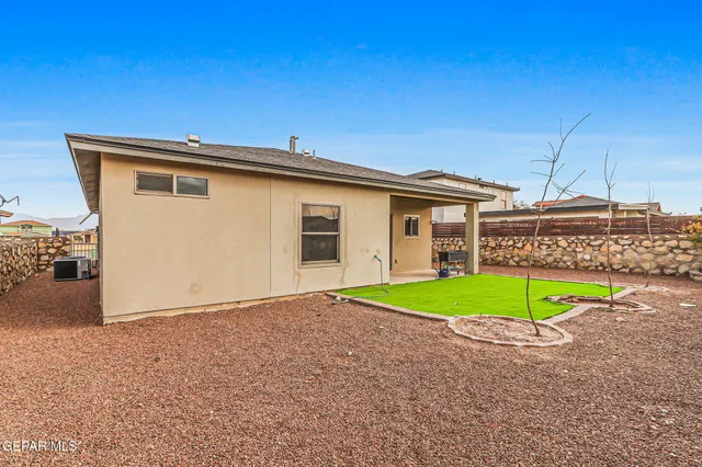 $269,900 | 5821 Irene Street, Sunland Park, NM 88008