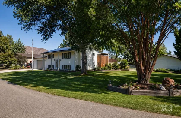 $459,000 | 101 Vista Lane, Horseshoe Bend, ID 83629