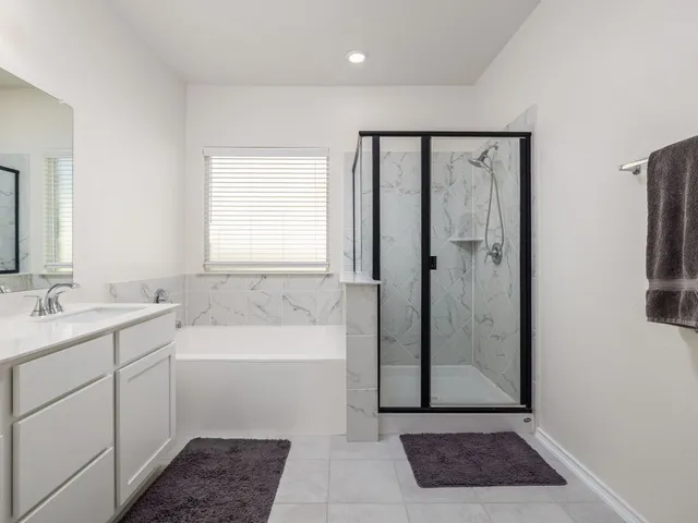 $3,300 | 3921 Riardo Drive, Round Rock, TX 78665