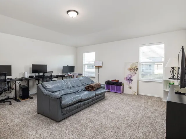 $3,300 | 3921 Riardo Drive, Round Rock, TX 78665