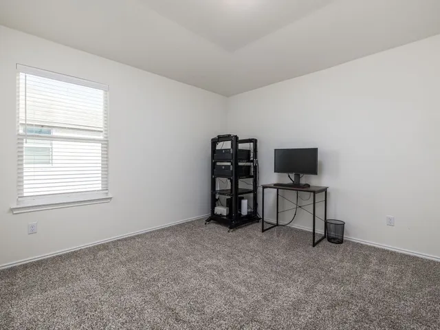 $3,300 | 3921 Riardo Drive, Round Rock, TX 78665