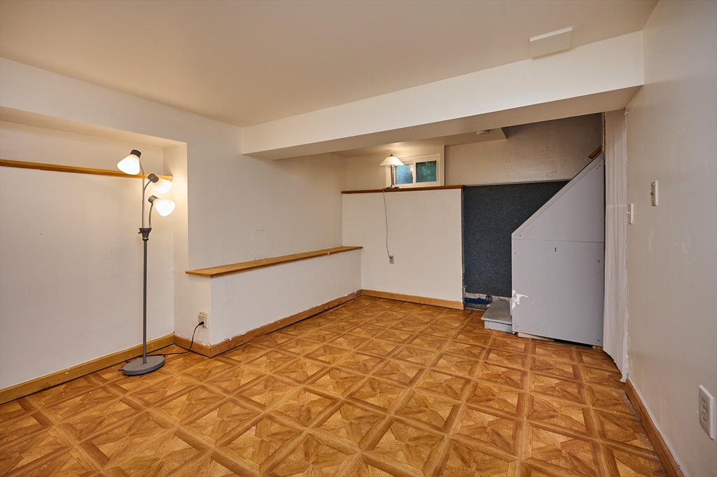 9 McClure Street Amherst, MA 01002 - Photo 23 of 32