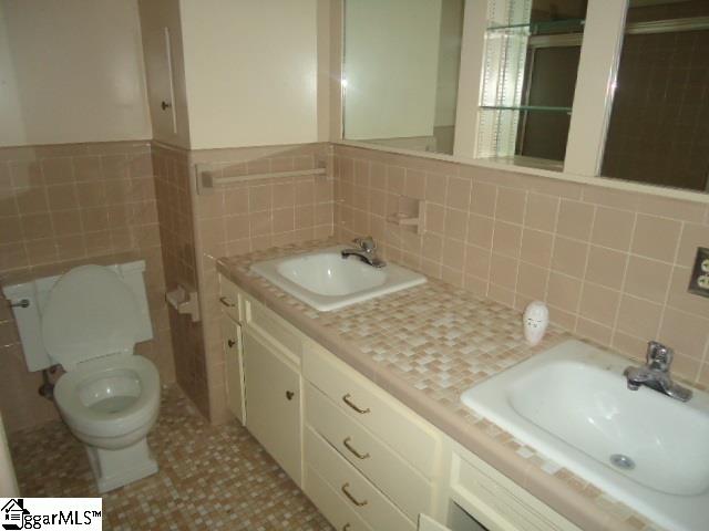 1205 Edwards Road Greenville, SC 29615 - Photo 14 of 36 Gallery Image 14
