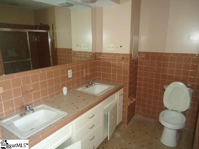 1205 Edwards Road Greenville, SC 29615 - Photo 17 of 36 Gallery Image 17