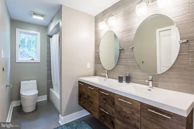 $1,975,000 | 1121 Winding Drive, Cherry Hill, NJ 08003