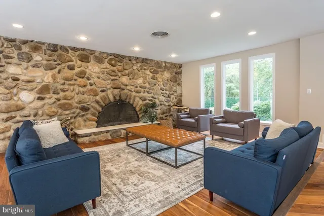 $1,975,000 | 1121 Winding Drive, Cherry Hill, NJ 08003