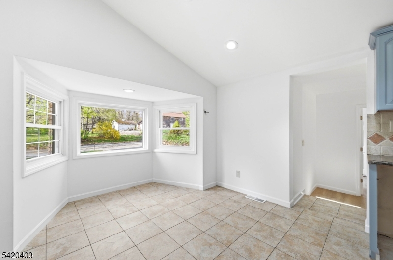 356 North Road Chester, NJ 07930 - Photo 21 of 47