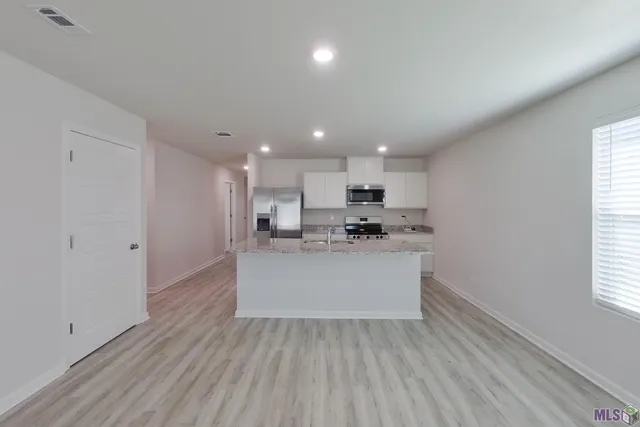 $1,695 | 14213 War Admiral Avenue, Denham Springs, LA 70726