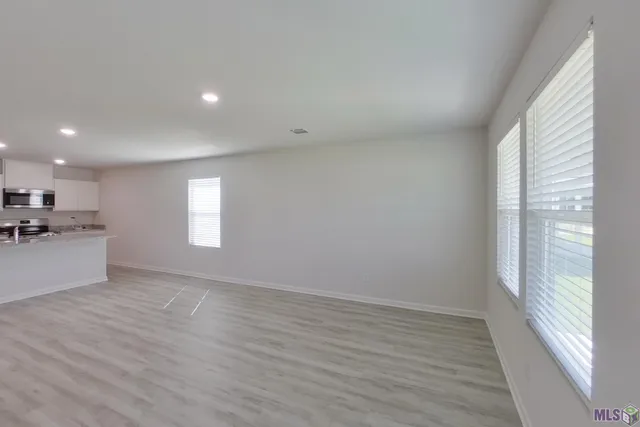 $1,695 | 14213 War Admiral Avenue, Denham Springs, LA 70726