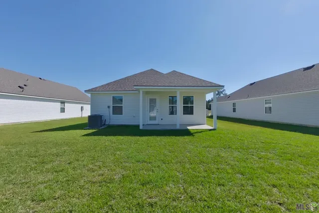 $1,695 | 14213 War Admiral Avenue, Denham Springs, LA 70726