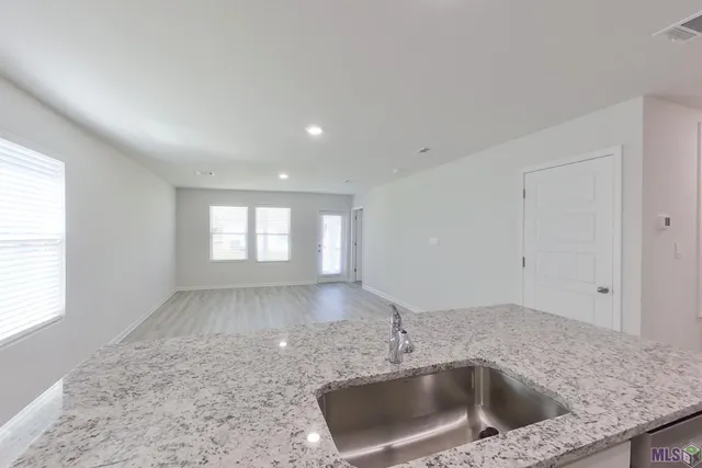 $1,695 | 14213 War Admiral Avenue, Denham Springs, LA 70726