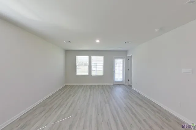 $1,695 | 14213 War Admiral Avenue, Denham Springs, LA 70726