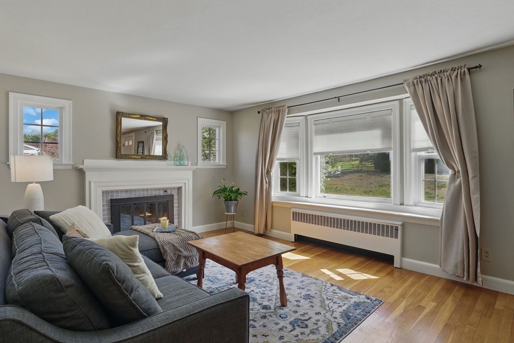 13 Sunnyfield Road Bedford, MA 01730 - Photo 12 of 30 Gallery Image 12