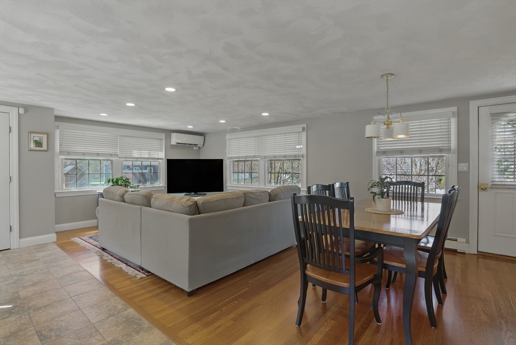 13 Sunnyfield Road Bedford, MA 01730 - Photo 8 of 30 Gallery Image 8