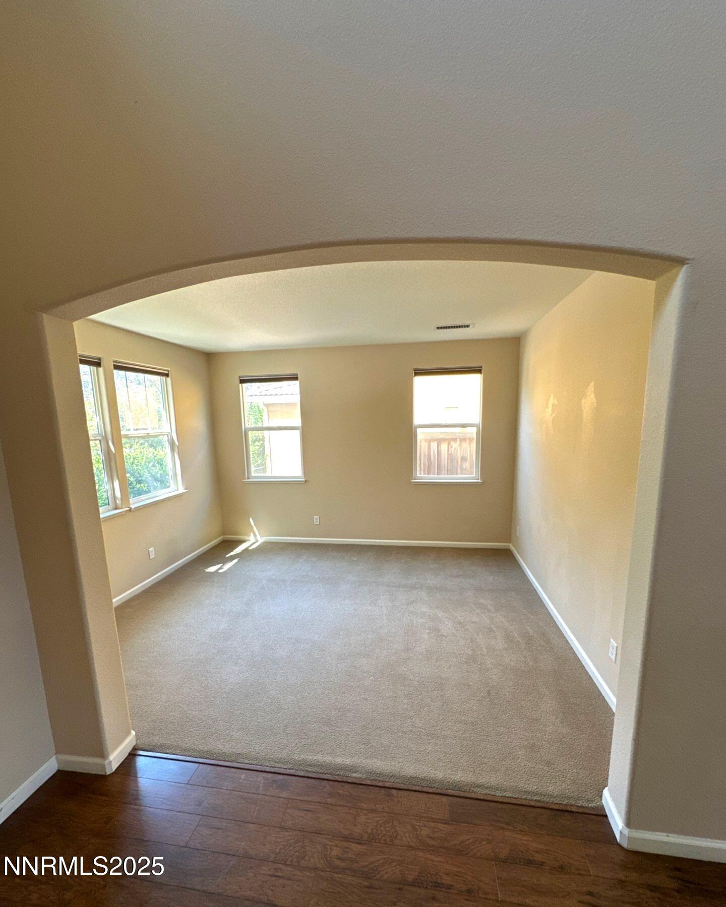 545 Terracina Way Reno, NV 89521 - Photo 2 of 26 down-net_http20250905-140-crtmp