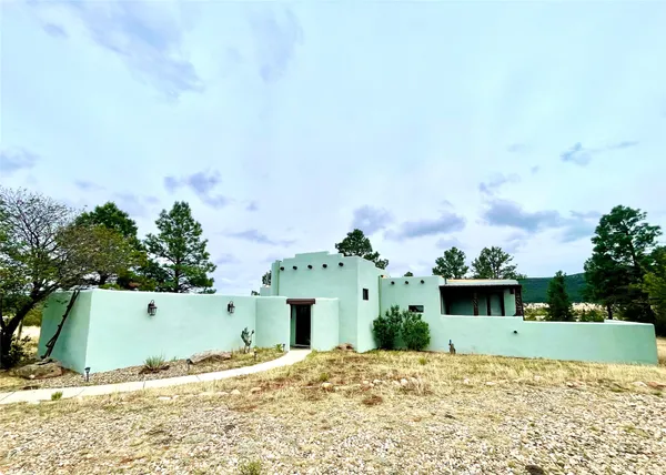 $629,000 | 22 County Road, Las Vegas, NM 87701