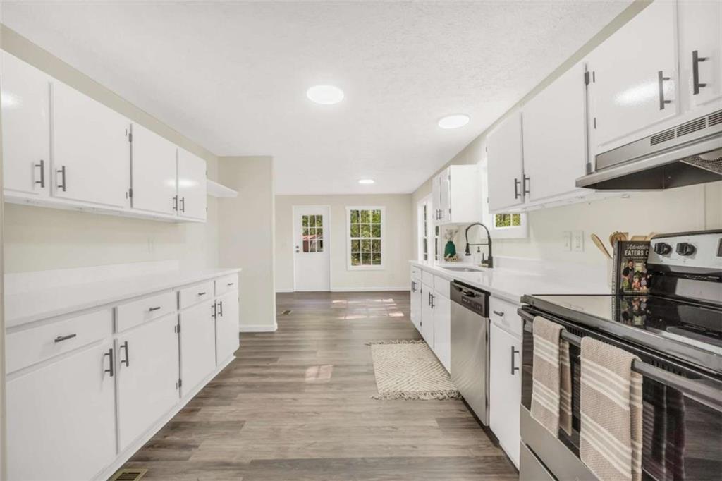 2441 Highway 36 Jackson, GA 30233 - Photo 11 of 41