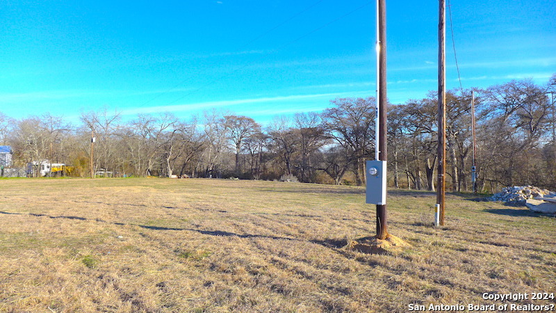 327 Idlewilde Boulevard Comfort, TX 78013 - Photo 13 of 16