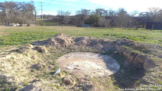 $259,000 | 327 Idlewilde Boulevard, Comfort, TX 78013