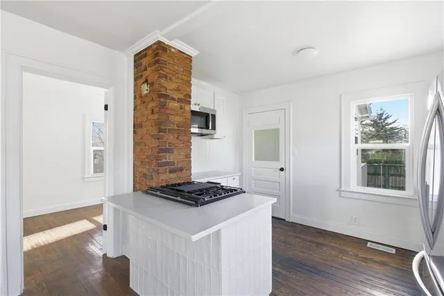 $215,000 | 2509 Seneca Avenue, Kansas City, KS 66103