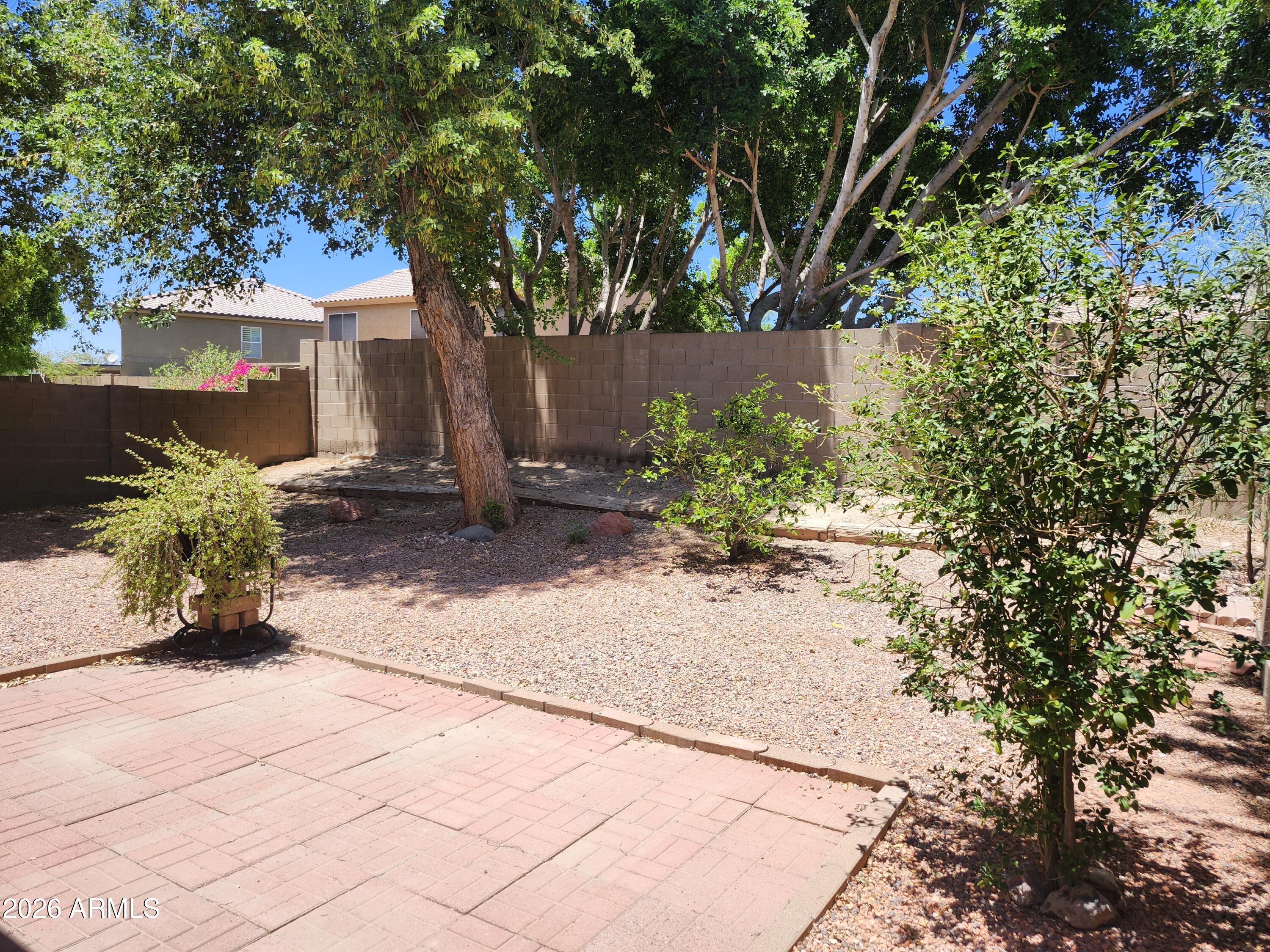6424 West Saddlehorn Road Phoenix, AZ 85083 - Photo 19 of 21