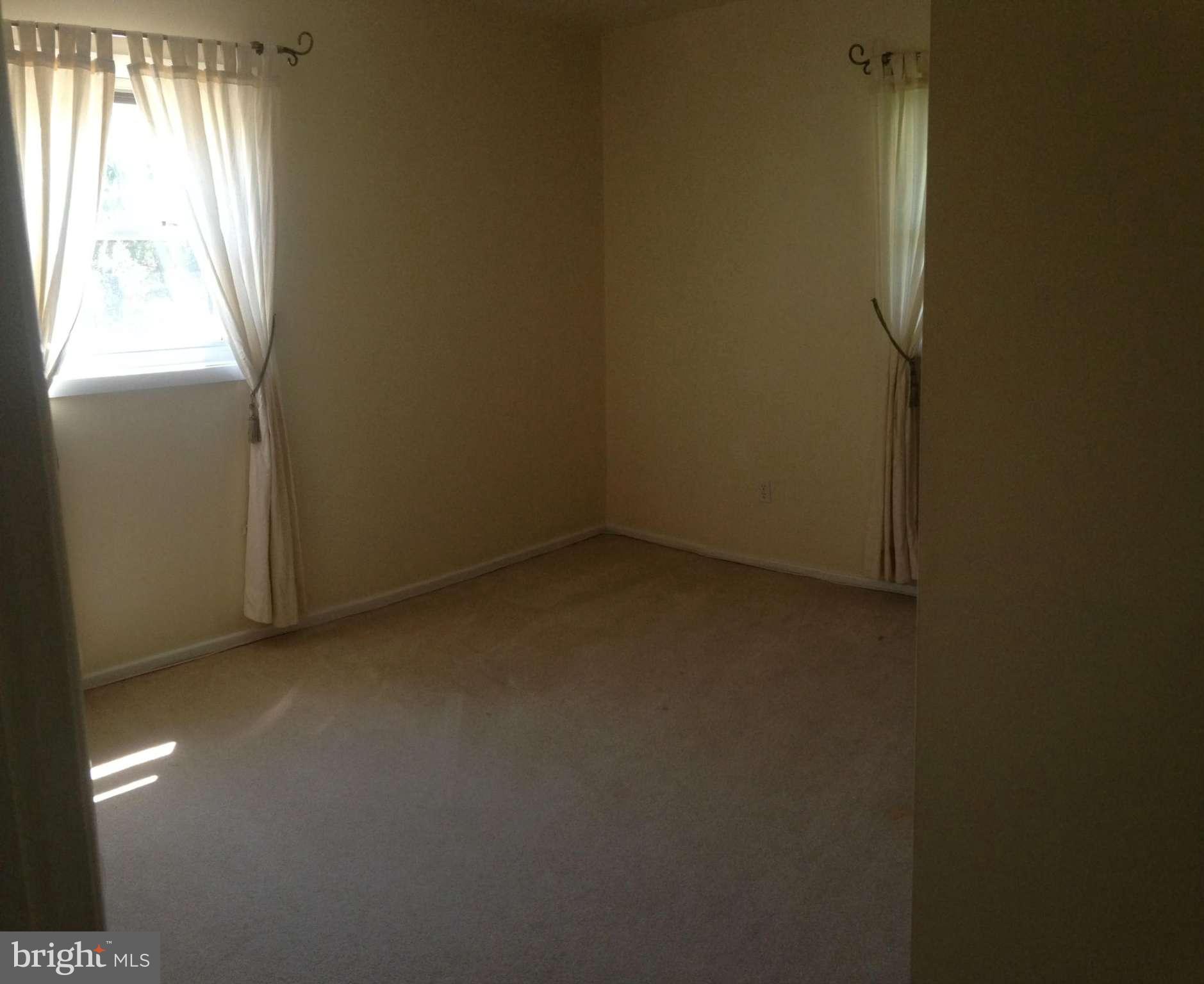 3811 Towanda Road Alexandria, VA 22303 - Photo 11 of 30 Bedroom