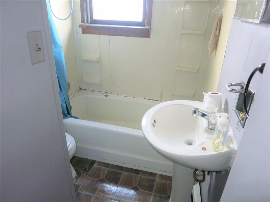 490 Lacock Street Rochester, PA 15074 - Photo 11 of 11