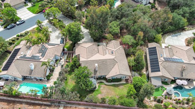 $1,298,000 | 1772 Crescent Knolls Glen, Escondido, CA 92029