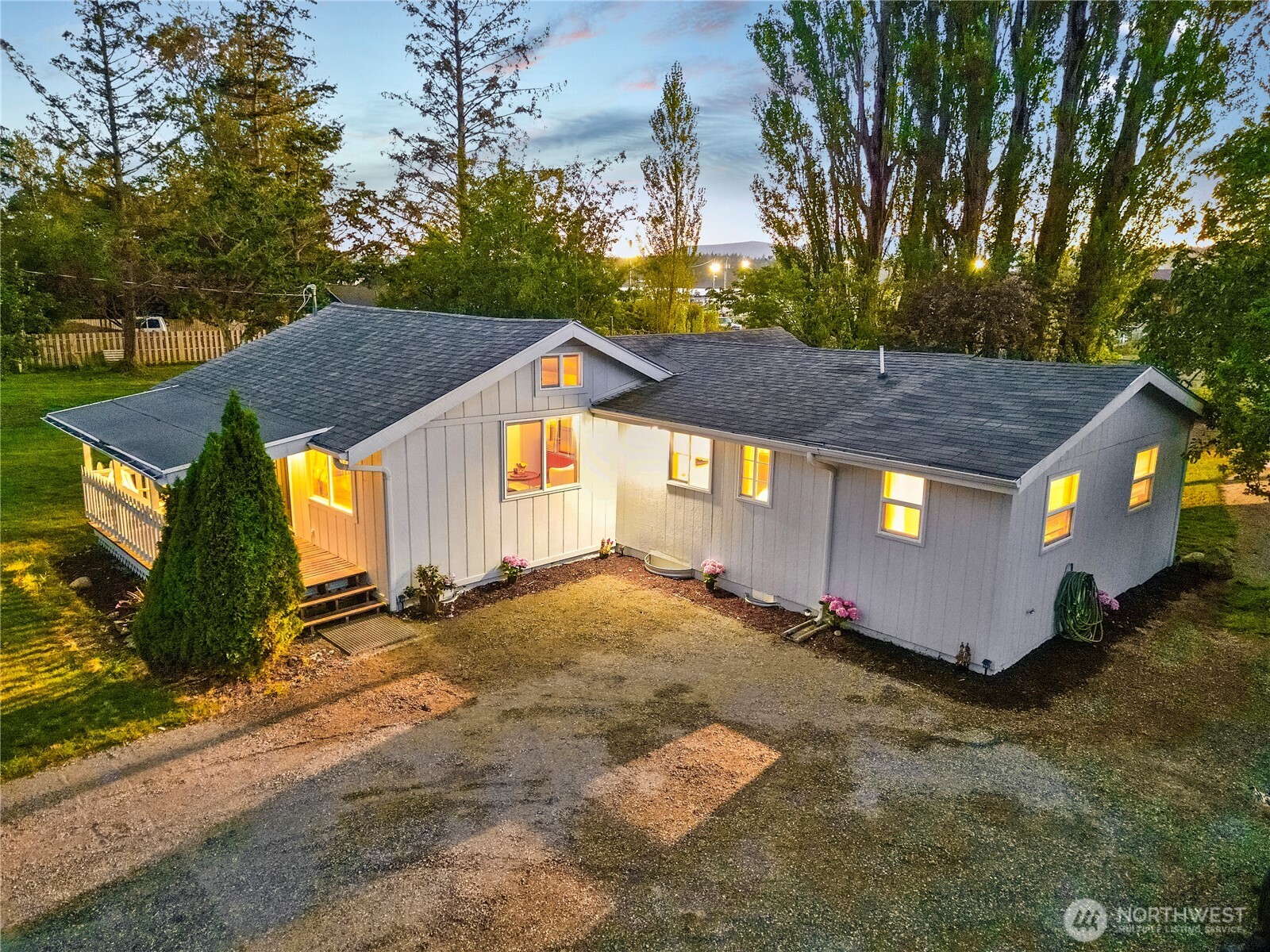 2579 Finkbonner Road Bellingham, WA 98226 - Photo 1 of 20 Gallery Image 1