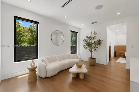 $2,250,000 | 661 Northeast 120th Street, Biscayne Park, FL 33161