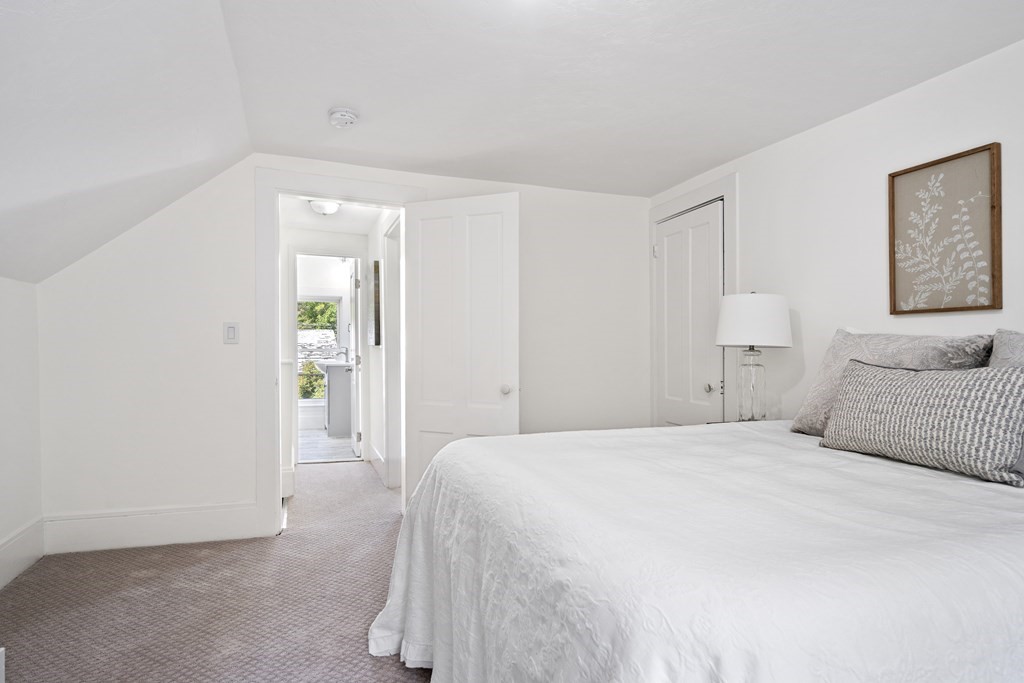 11 Spring Street Salisbury, MA 01952 - Photo 18 of 23 Gallery Image 18