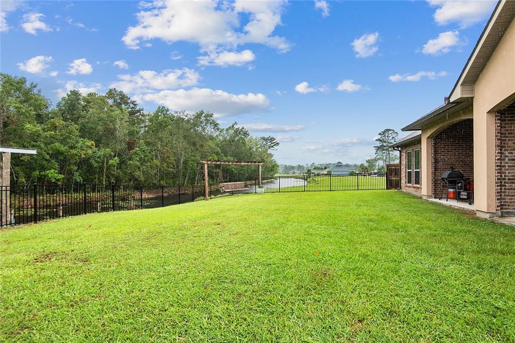 32124 Oneal Drive Springfield, LA 70462 - Photo 3 of 16 Gallery Image 3
