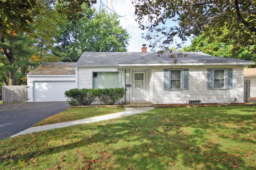 4112 Rivington Street Kalamazoo, MI 49008 - Photo 1 of 21 4112 Rivington-1