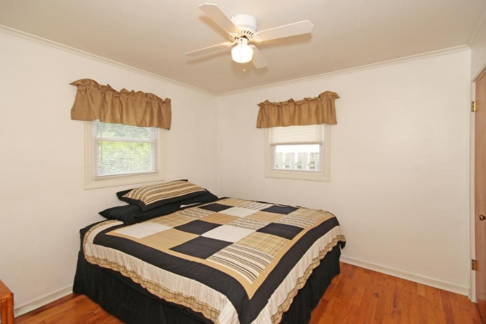 4112 Rivington Street Kalamazoo, MI 49008 - Photo 11 of 21 4112 Rivington-10