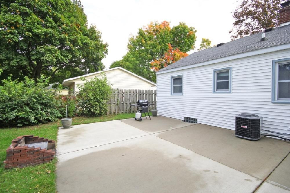 4112 Rivington Street Kalamazoo, MI 49008 - Photo 20 of 21 4112 Rivington-22