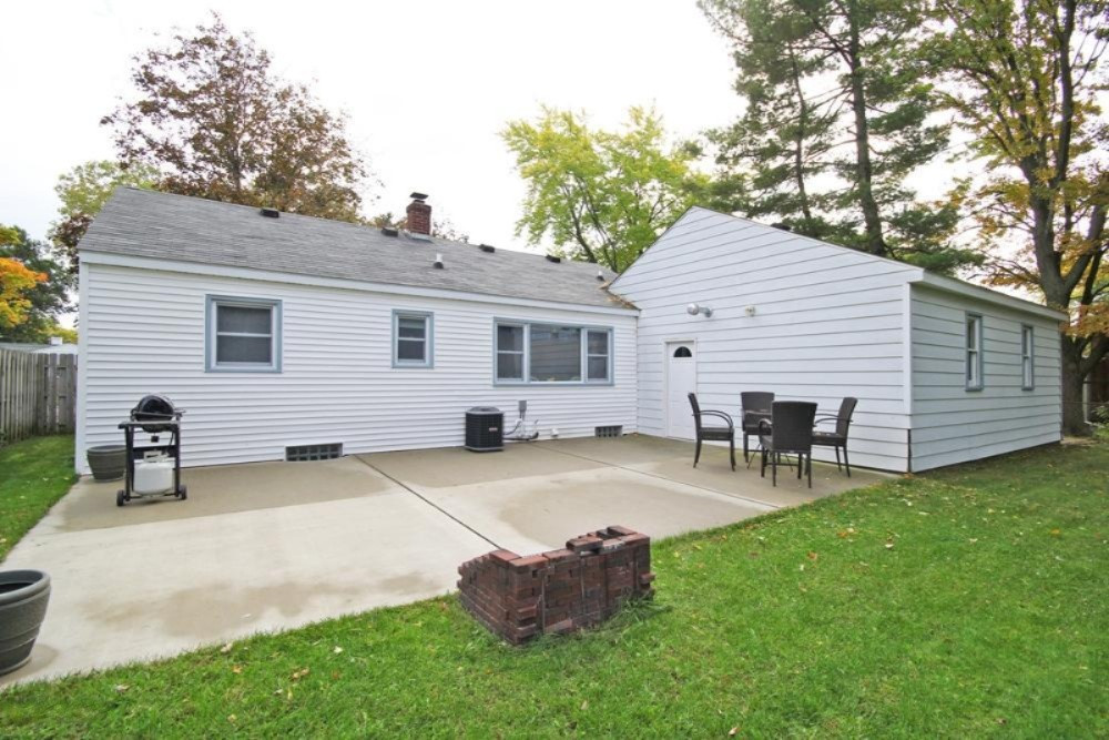 4112 Rivington Street Kalamazoo, MI 49008 - Photo 21 of 21 4112 Rivington-23